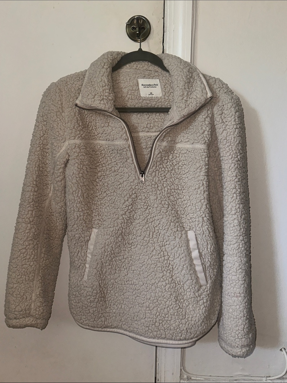Abercrombie & Fitch Cream Sherpa Half-Zip Jacket